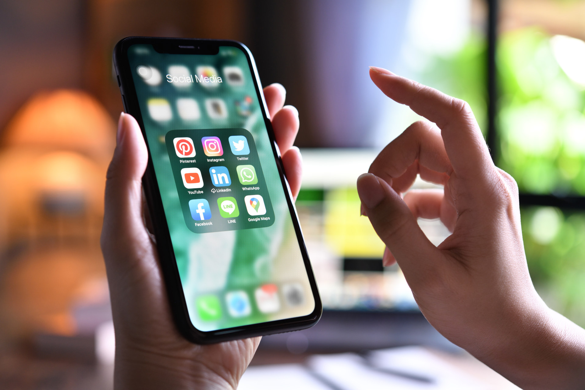 tworzenie aplikacji mobilnych, android, iOS, budowanie aplikacji na telefon